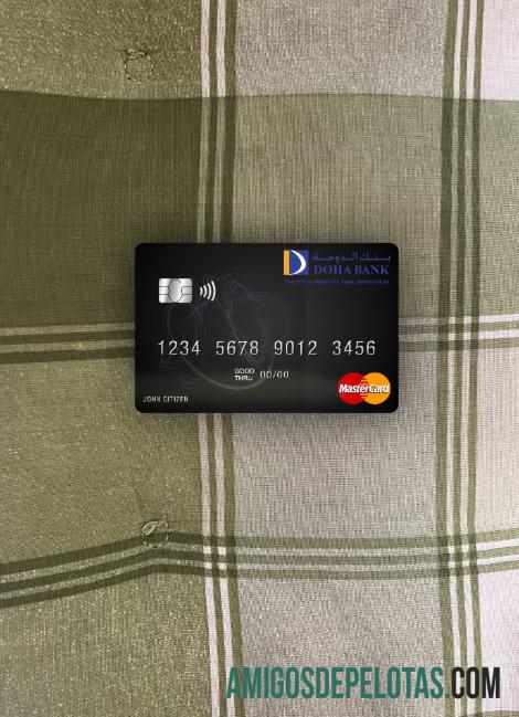 Frente Photolook do Qatar Doha Bank Mastercard modelo